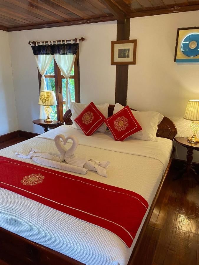 Villa Ouis Namkhan Riverside Luang Prabang Exterior photo